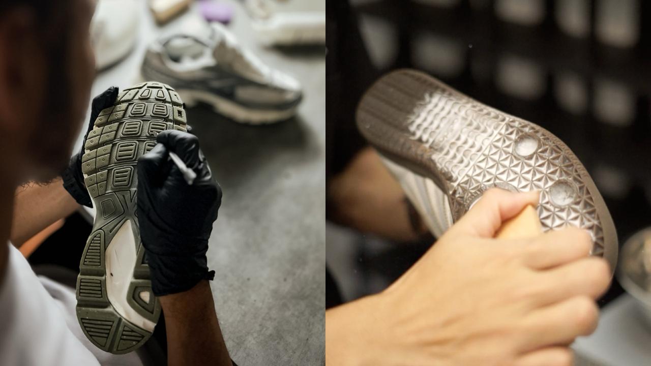 Proses pembersihan sol sepatu di Sneaklin